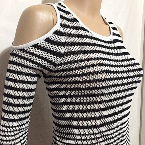 Rag & Bone Quinn Cold Shoulder Top - Picture 9 of 16